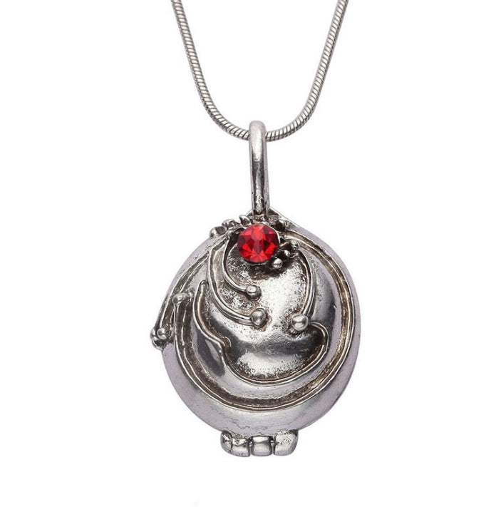 Vampire Diaries Around Films Katherine Catherine's Same Opal Necklace