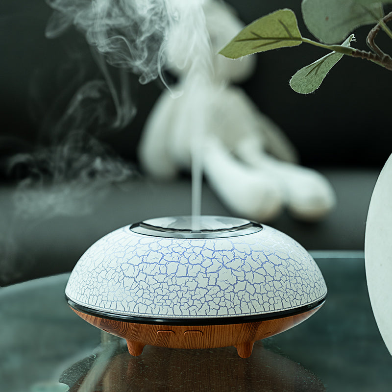 Creative UFO Humidifier Large-Capacity Colorful Aromatherapy Machine Air Purification Home Desktop Aroma Diffuser Mute